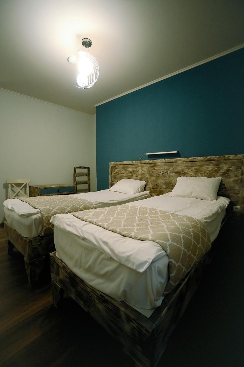 Hotel Kutaisi Globus エクステリア 写真